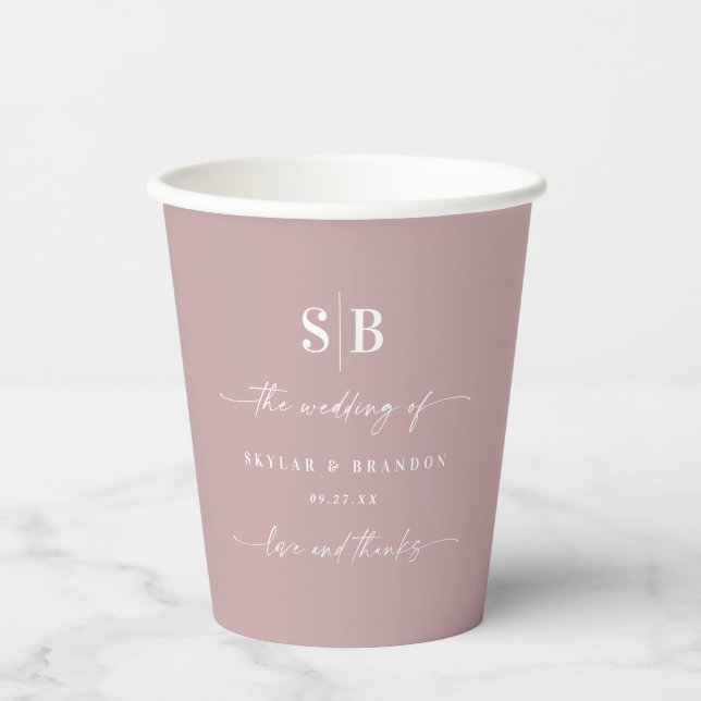 Einfache Vollfarbenfrohe Mauve Wedding Monogram Pappbecher (Vorderseite)