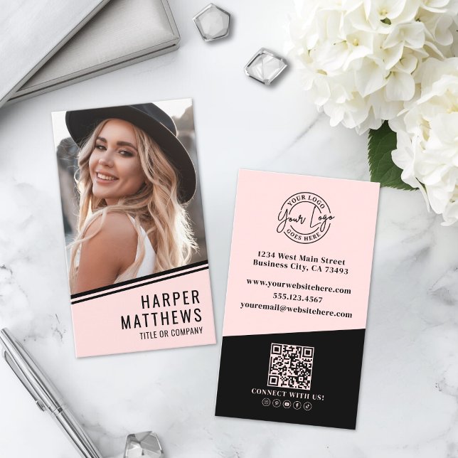 Einfacher Logo-QR-Code Rosa Rouge Visitenkarte (Simple Logo QR Code Blush Pink Business Card )
