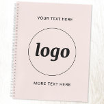 Einfacher Logo-Text Rosa Planer<br><div class="desc">Einfaches Logo und benutzerdefiniertes Textdesign, um die Markenloyalität zu fördern und Ihr kleines Unternehmen zu fördern. Ersetzen Sie das Logo durch Ihr eigenes, und ändern oder löschen Sie den oberen und unteren Text auf der Vorderseite, um es anzupassen. Ideal für den Einsatz in Ihrem Unternehmen, für Werbezwecke und für die...</div>