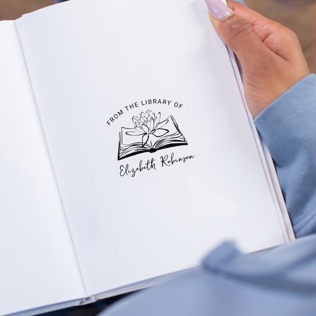 einfaches Buch mit Lotus, aus der Bibliothek von Gummistempel (Von Creator hochgeladen)