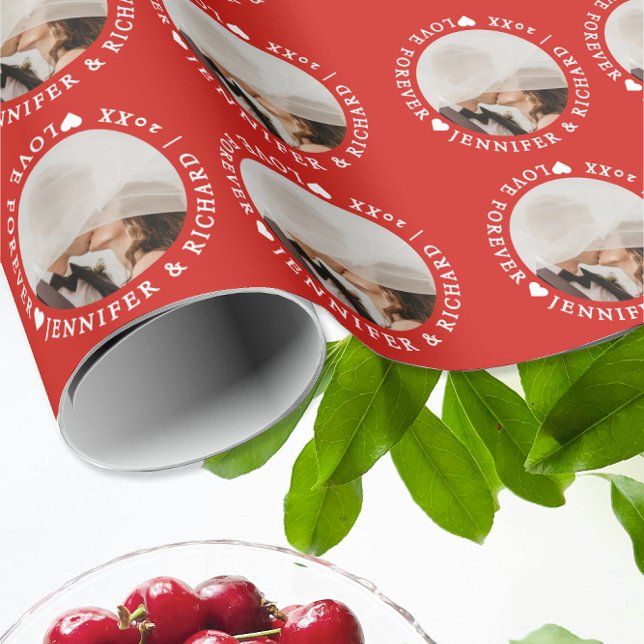 Einfaches Classic Hübsch Cherry Red Bride Groom Fo Geschenkpapier (Von Creator hochgeladen)