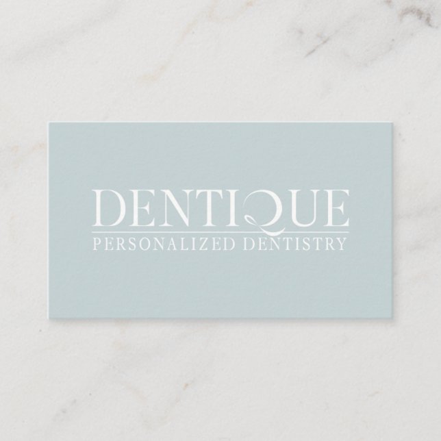 Einfaches Dusky Soft Blue Logo Beruflich Visitenkarte (Vorderseite)