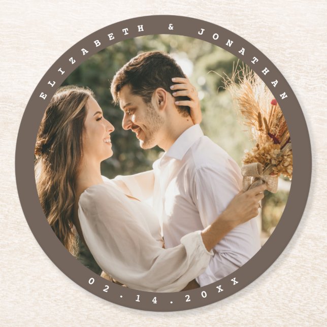 Einfaches elegantes Beige-Braun-neutrales Hochzeit Runder Pappuntersetzer (Vorderseite)