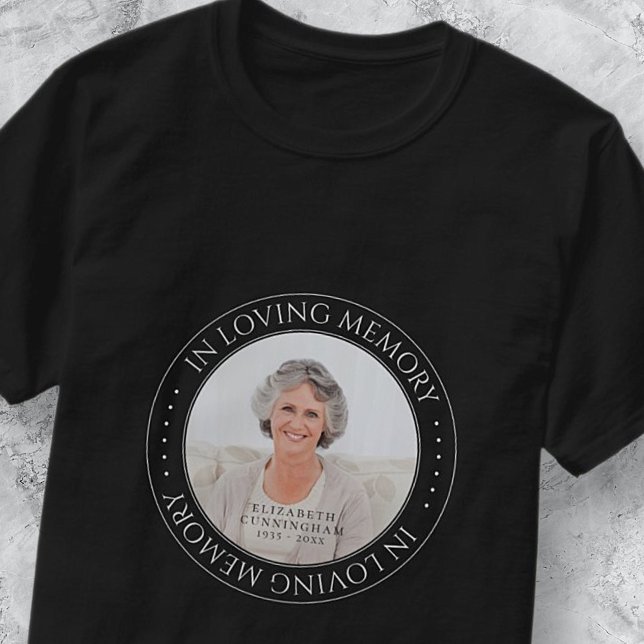 Einfaches elegantes Foto im Gedächtnisgedächtnis T-Shirt (Von Creator hochgeladen)