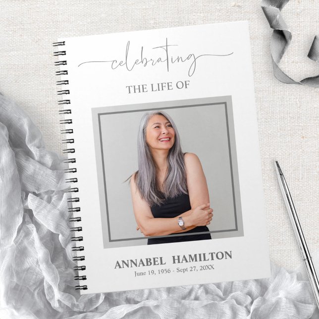 Einfaches Elegantes Memorial Funeral Foto Gästebuc Notizblock (Von Creator hochgeladen)