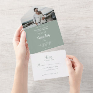 Einfaches elegantes rustikales Foto Grün Hochzeit All In One Einladung