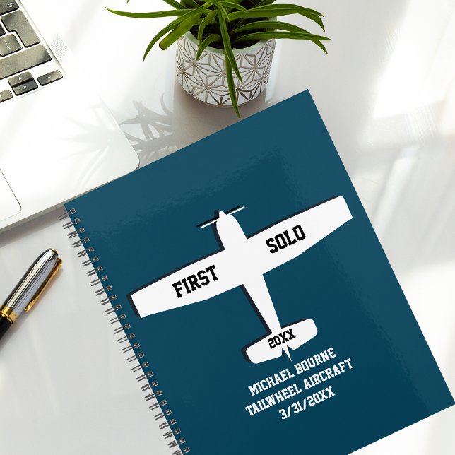 Einfaches Flugzeug des ersten Solo, Personalisiert Planer (Von Creator hochgeladen)