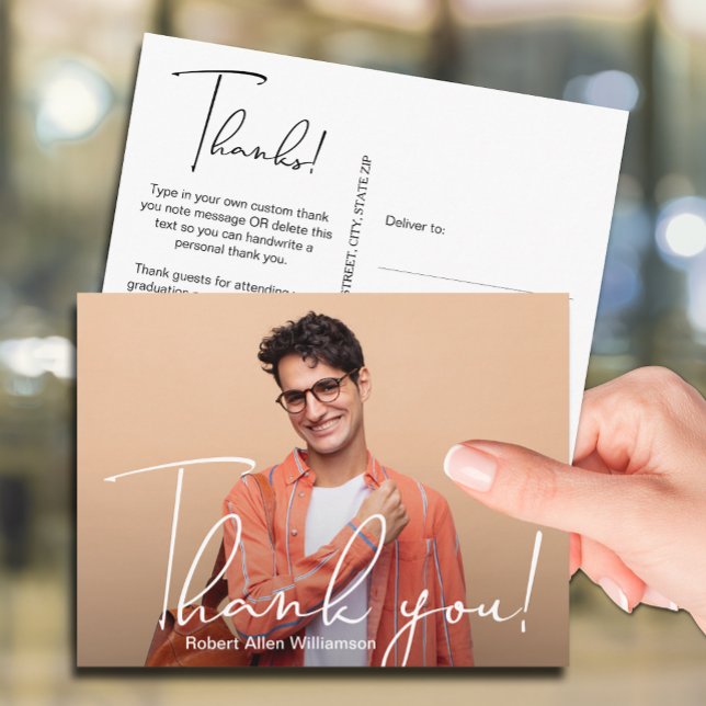 Einfaches Foto Abschluss Vielen Dank Postkarte (Your photo on the front of these graduation thank you postcards, your personal message on the back)