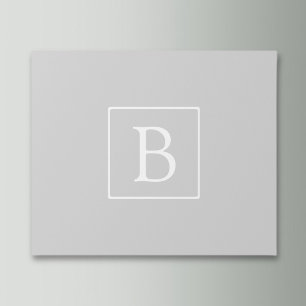 Einfaches hellgraues Monogramm Geschenkpapier