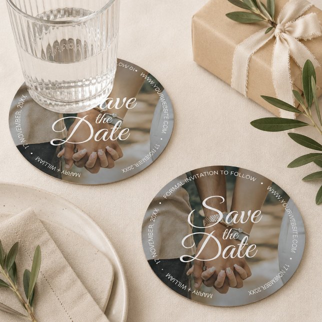 Einfaches Hochzeitsskript-Foto Save the Date elega Runder Pappuntersetzer (Wedding Favor Save the Date Photo Elegant Round Paper Coaster, Wedding Gift, Wedding Announcement)