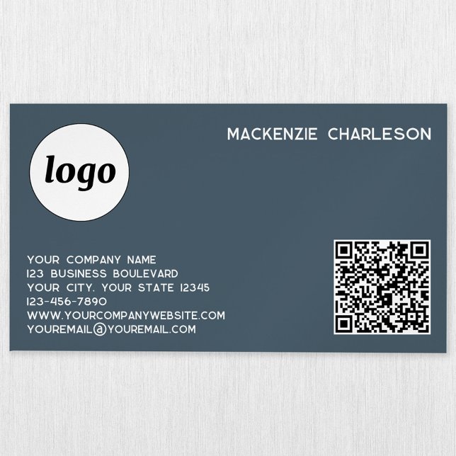 Einfaches Logo und QR-Code Anthrazitgrau Magnetische Visitenkarte (Simple logo with custom text QR code business branding promotional magnetic business card)