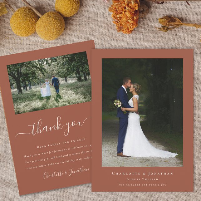 Einfaches modernes Hochzeitsstil-Foto Dankeskarte (Modern simple wedding photo thank you card burnt Orange terracotta and elegant beige script)