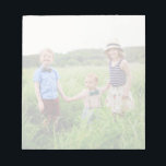 Einfaches modernes Minimalistisches Foto Notizblock<br><div class="desc">Dieses Notizblock-Design verfügt über ein Full-Frame-Foto (aufgehellt,  sodass es einfach als Notizblock zu verwenden ist). Dieses Foto Notizblock ist ein wunderbares Geschenk für Kinder,  Mütter,  Väter und Großeltern!</div>