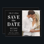 Einfaches, modernes Schwarz-Weiß-Foto Save The Date<br><div class="desc">Diese einfache und moderne Schwarz-Weiß-Hochzeit speichert die Datums-Einladung mit einem eleganten weißen Drehbuch auf schwarzem Hintergrund mit Ihrem Foto. Erstellt von Evco Studio www.zazzle.com/store/evcostudio</div>