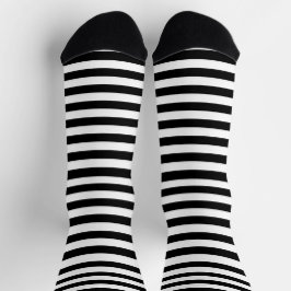 Einfaches Muster aus schwarzen und weißen Streifen Socken