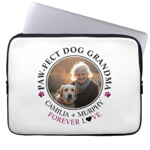 Einfaches Schwarzer Text Funny Dog Oma Foto Laptopschutzhülle