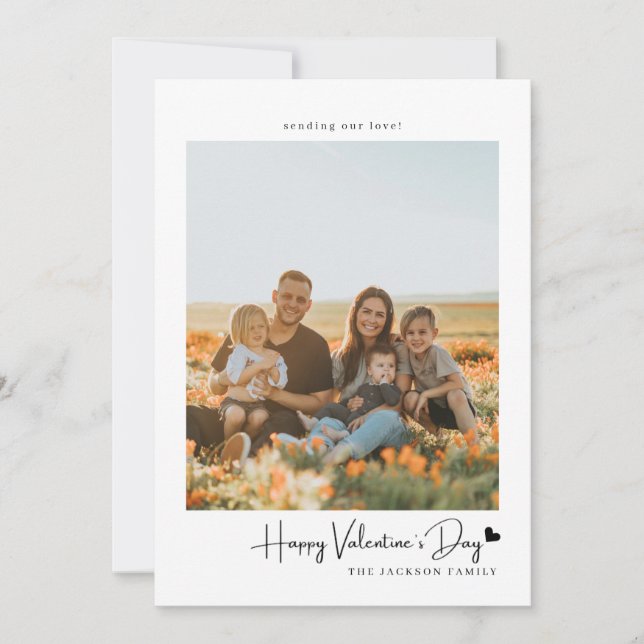 Einfaches Script Black Heart Valentine's Card Foto Einladung (Vorderseite)