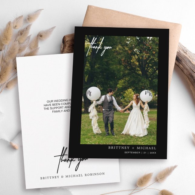 Einfaches Script Black Modern Foto Dankeskarte (Von Creator hochgeladen)