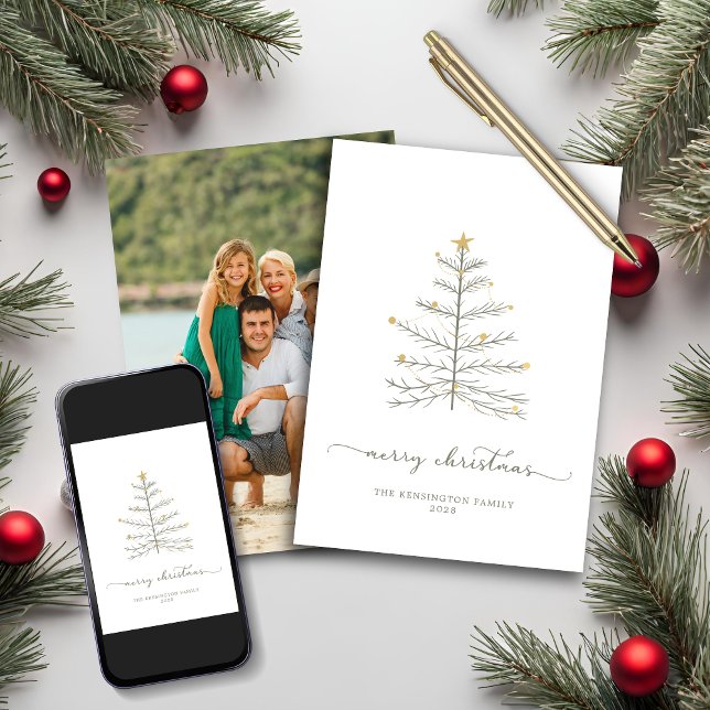 Einfaches Weihnachtsbaum-Script Holiday Foto Feiertagskarte (Simple Merry Christmas Tree Script Holiday Photo Card)