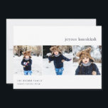 Einfachheit | Hanukkah Foto Collage Card Feiertagskarte<br><div class="desc">Senden Sie Hanukkah Grüße an Freunde und Familie mit unseren eleganten Fotokarten. Die Karte ist so konzipiert, dass sie drei Ihrer liebsten quadratischen Fotos, die nebeneinander in einem Collage-Format angeordnet sind, aufnehmen kann. Sie enthält Ihren eigenen Hanukkah-Gruß (mit "Joyous Hanukkah" gezeigt) und Familiennamen. Die Karten kehren zu einem subtilen Wasserfarbenstreifen-Muster...</div>