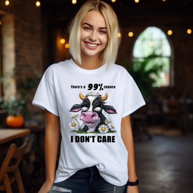 Einfarbige Kuh mit sonnenbeleuchteten Milchsorten T-Shirt (Von Creator hochgeladen)