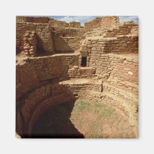 Eingang zu einem Kiva, errichtet c.11th-14th Magnet