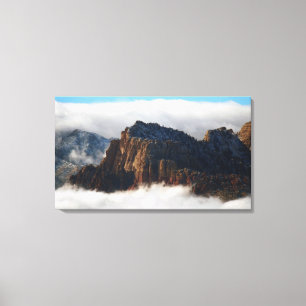 Eingebettet in die Wolkenkratzer Kunstdruckerei au Leinwanddruck