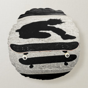 eingeklemmtes Skateboard Rundes Kissen
