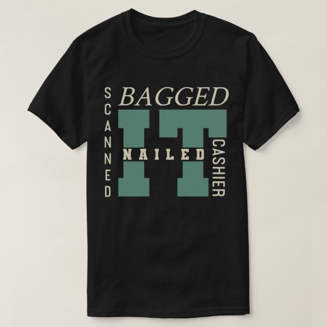 Eingepackt, Gemeistert, Gescannt T-Shirt (Design vorne)