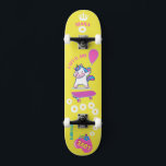 Einhorn auf Skateboard mit personalisierten Bildun<br><div class="desc">Einhorn Personalisiertes Skateboard für Kinder. KLICKEN SIE AUF PERSONALISIEREN SIE DIE VORLAGENOPTION UND GEBEN SIE DEN NAMEN EIN. Cooles Skateboard in lebhaften Farben und für den Hintergrund und ein funky Einhorn auf einem Skateboard. Dieses Skateboard ist eine tolle Geschenkidee für einen Einhornliebhaber.</div>