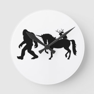 Einhorn, Bigfoot, Jackalope Runde Wanduhr