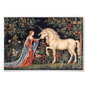 Einhorn-Dame auf dem Boden von Milleblumen Fotodruck