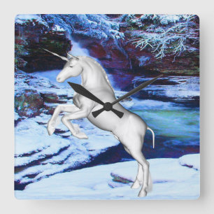 Einhorn im Schnee Quadratische Wanduhr