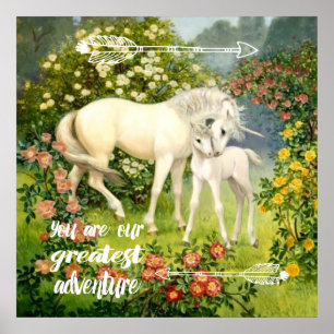 Einhorn-Mama und -Baby unter Blüten im Frühling Poster