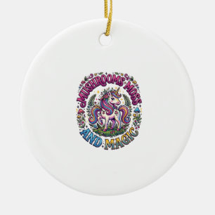 Einhorn-Pilze-Moos-und-Magie-Werbe-Shirt  Keramik Ornament
