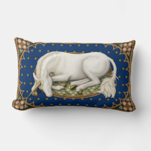 Einhorn schlafen auf einer tiefen blauen Flora Lendenkissen