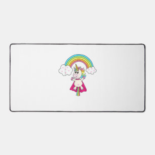 Einhorn-Superheld fliegt zum Regenbogen T-Shirt T- Schreibtischunterlage