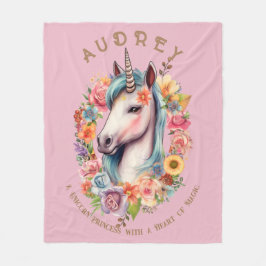 Einhorn und Blumenkranz Fleecedecke