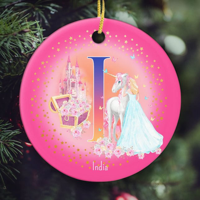 Einhorn und Princess Letter I Monogramm Weihnachte Keramik Ornament (This pretty pink monogrammed Christmas ornament is perfect for your little princess!)