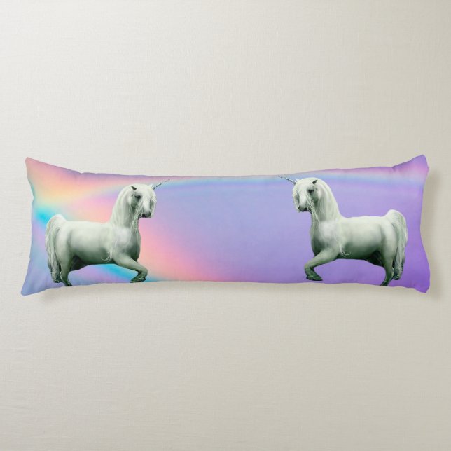 Einhorn und Regenbogen Seitenschläferkissen (Vorderseite)