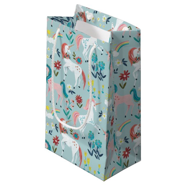 Einhornblaue niedliche Zaubermädchen zum ersten Ge Kleine Geschenktüte (Vorderseite Schrägansicht)