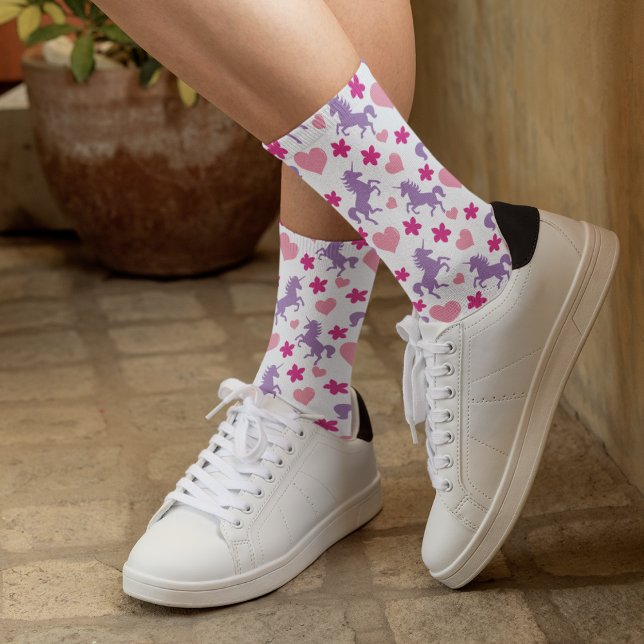 Einhörnchen und Herz-Muster Socken (Von Creator hochgeladen)