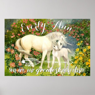 Einhornende Mama und Baby unter den Blüten im Früh Poster