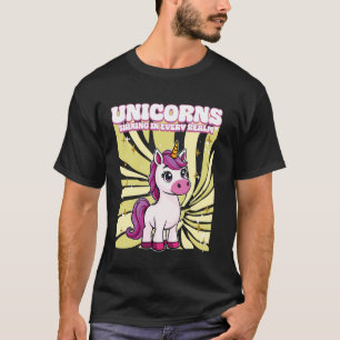 Einhörner, die in jedem Reich leuchten Einhorn T-Shirt