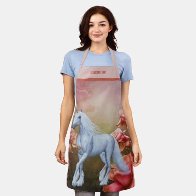 Einhornpferd und Rose Personalisiert Schürze (Getragen)