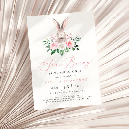 Einige Bunny Blush Pink Floral Girls Erster Geburt Einladung