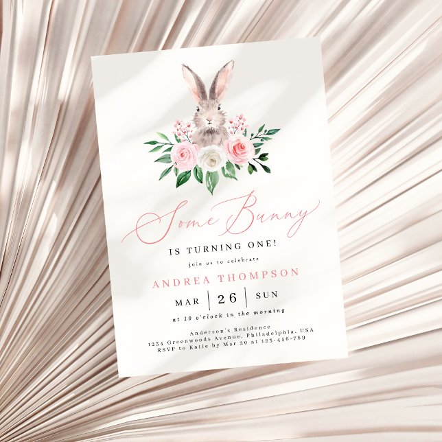 Einige Bunny Blush Pink Floral Girls Erster Geburt Einladung (Von Creator hochgeladen)