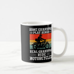 Einige Grandpas spielen Bingo Real Grandpas Reiten Kaffeetasse