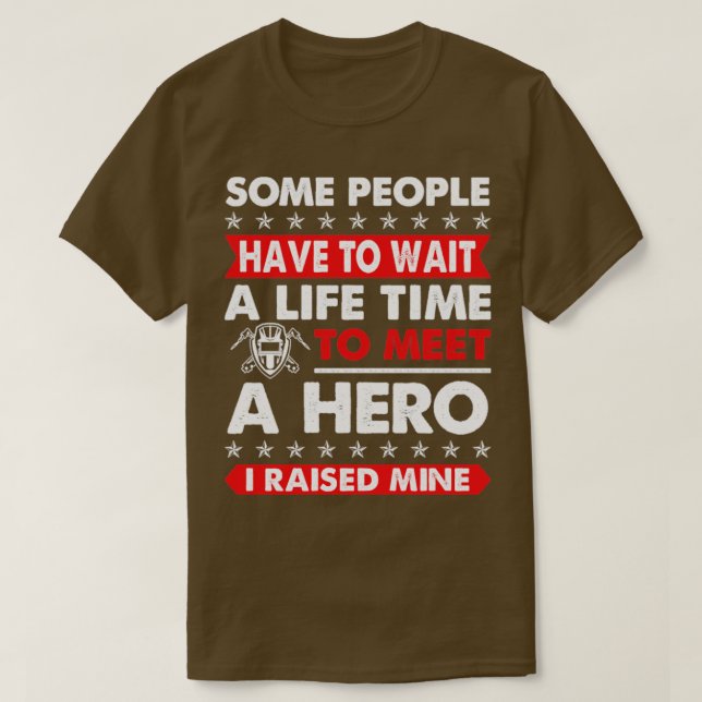 Einige Leute müssen auf Welder Stolz Welder warten T-Shirt (Design vorne)