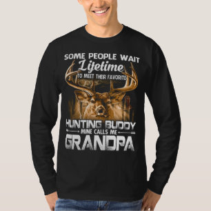 Einige Leute warten ihr Leben, um ihren Favoriten  T-Shirt